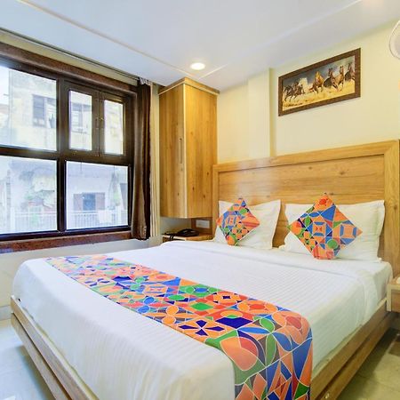 Hotel Kaushal Palace Нью-Дели Экстерьер фото